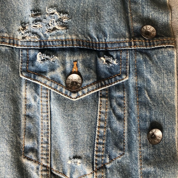 Distressed BDG Jean Jacket - Picture 4 of 4